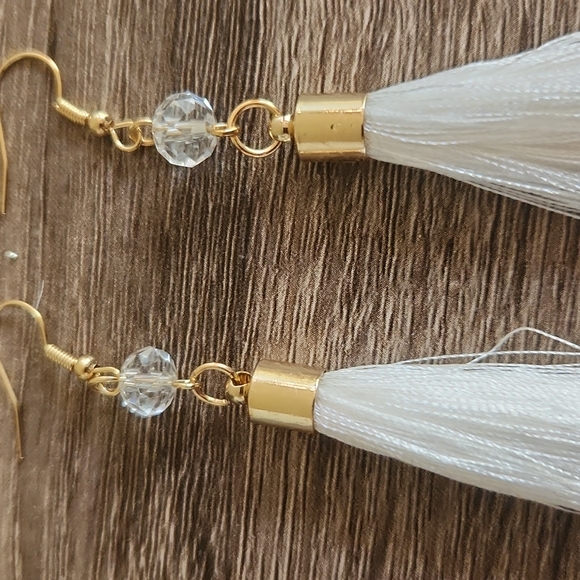 White Gold ✨️ Tassel Drop Earrings - Picture 2 of 4